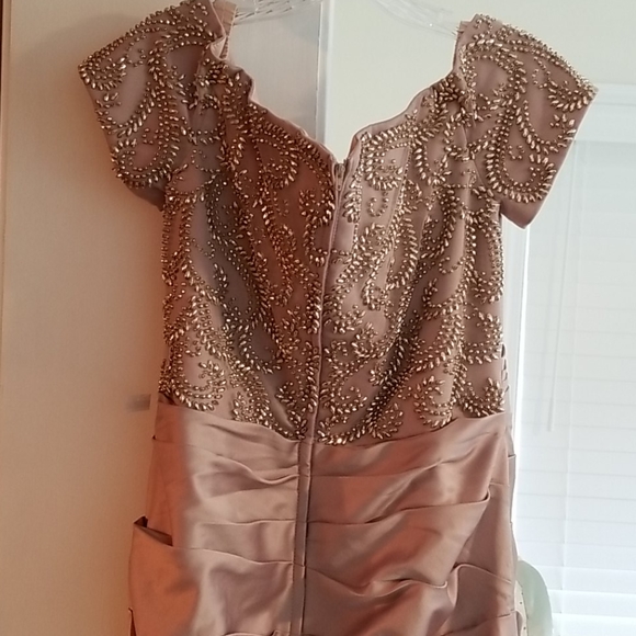 La Femme dress Mother of the Bride gown NWT - Picture 5 of 5